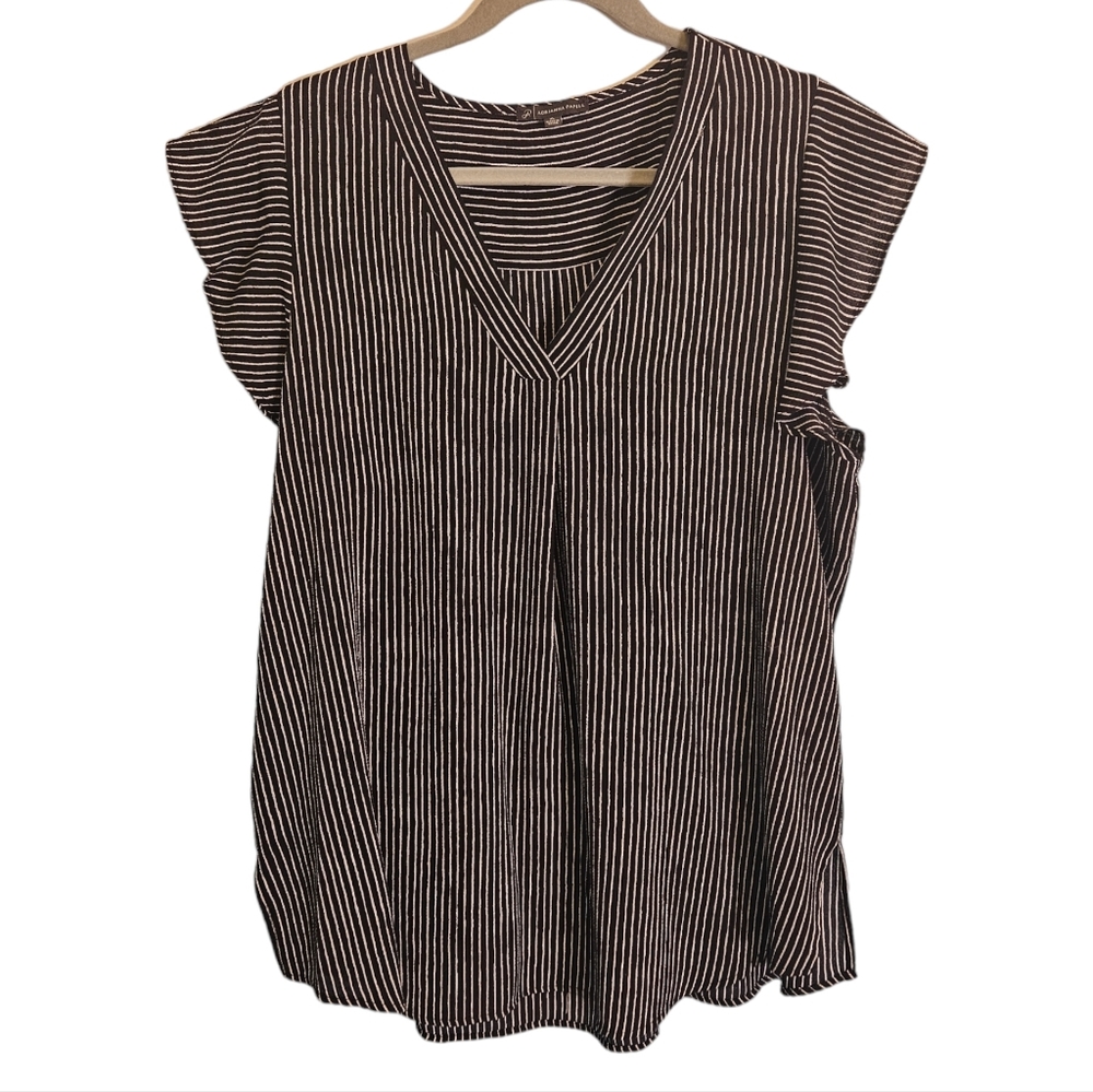Adrianna Papell Sleveless Striped Blouse (XL)